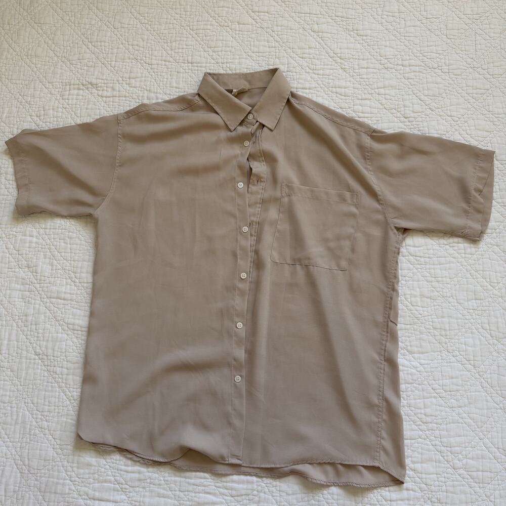 Lumen Lightweight Short Sleeve Button-Down Shirt Beige L